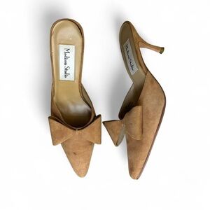Madison Studio Women's Tan Bow Heels